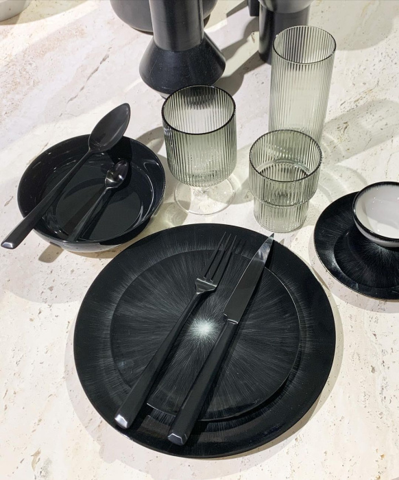 Тарелка Plate, 28, Dé Off-White/Black by Ann Demeulemeester, Serax