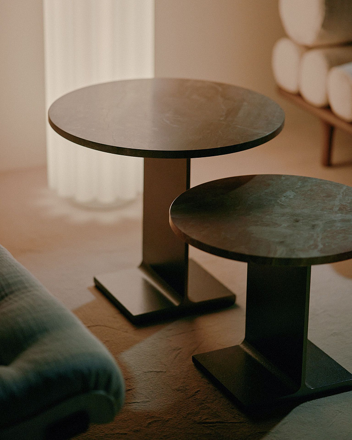 Журнальный столик Trono Side Table, Tacchini