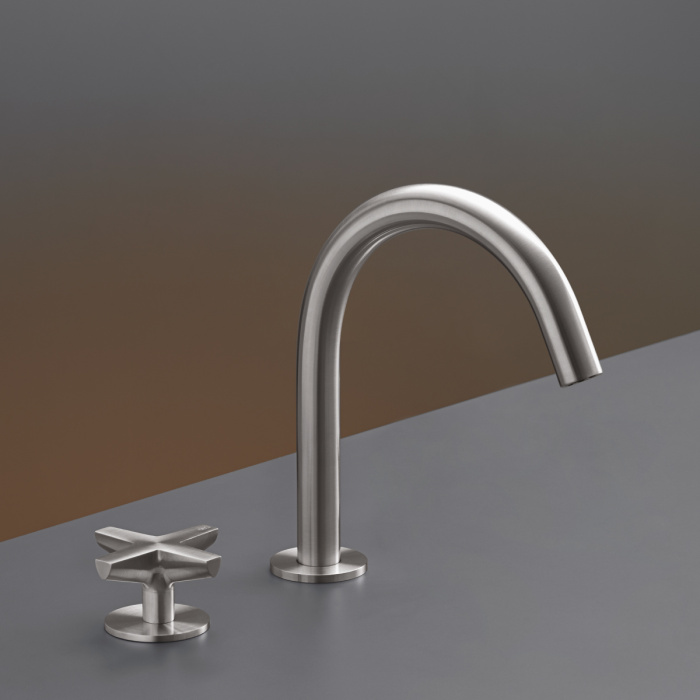 Прогрессивный смеситель на два отверстия с поворотным изливом CRX01, Cea Design