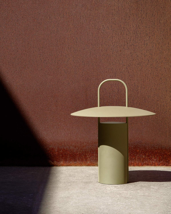 Портативная настольная лампа Ray Table Lamp, Portable, Audo Copenhagen (ex. Menu)
