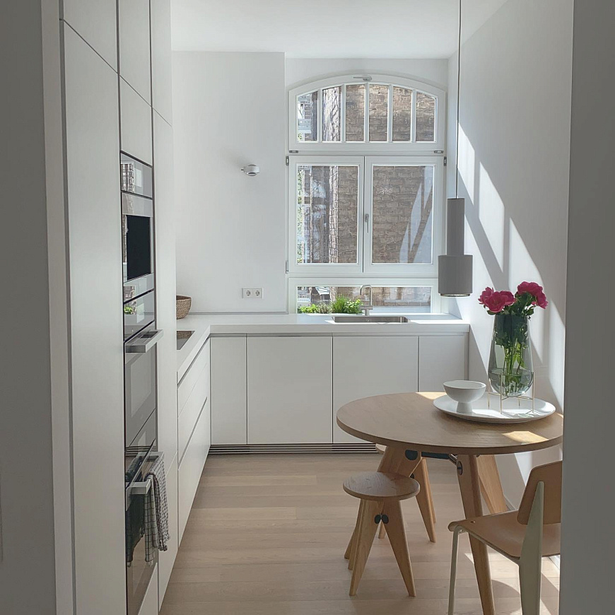 Обеденный стол Guéridon, Vitra