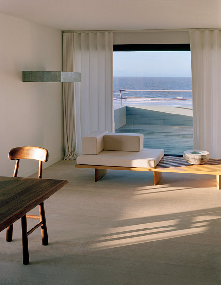 Книга Living by the Sea, Beta-Plus Publishing