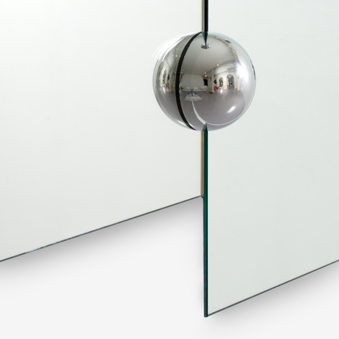 Настенное зеркало Sphera Triptych mirror, Moustache