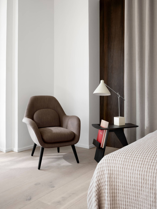 Кресло Swoon Lounge Petit Armchair Wood base, Fredericia