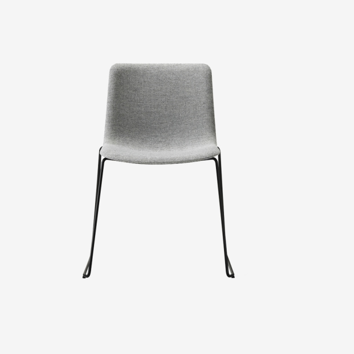 Стул Pato Sledge Chair в обивке, Fredericia