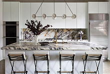 Книга The Feminine Touch: 33 Interior Designers Defining Tomorrow, Beta-Plus Publishing