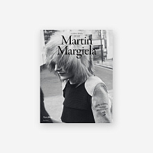 Книга Martin Margiela: The Women's Collections 1989-2009, Rizzoli International Publications Inc.