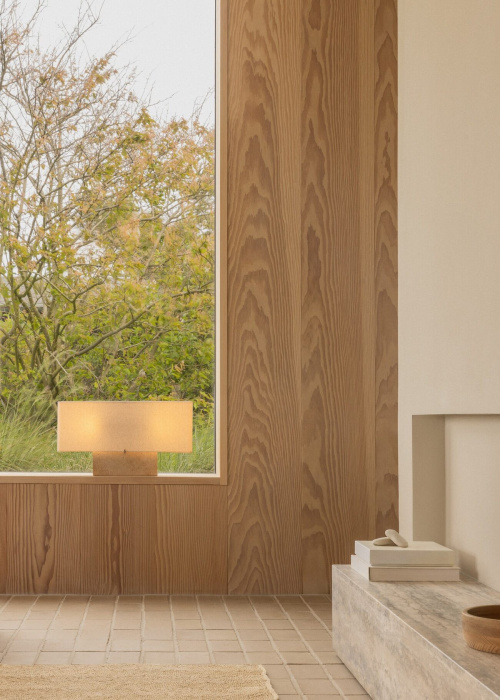 Настольный светильник Nonna Table Lamp Travertine, Audo Copenhagen (ex. Menu)