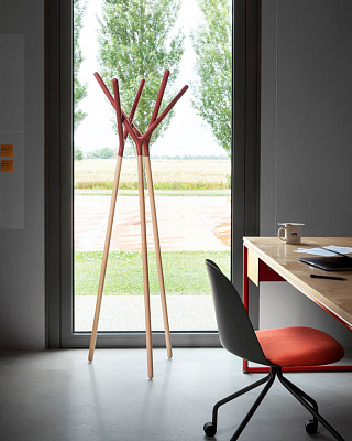 Вешалка для одежды Game Of Trust 