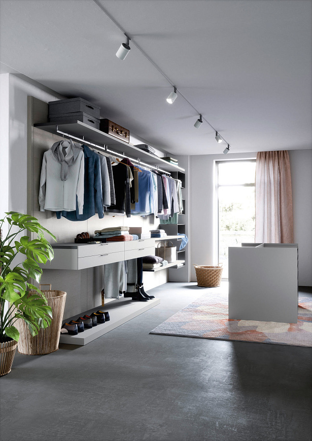 Остров Aristotele, Novamobili