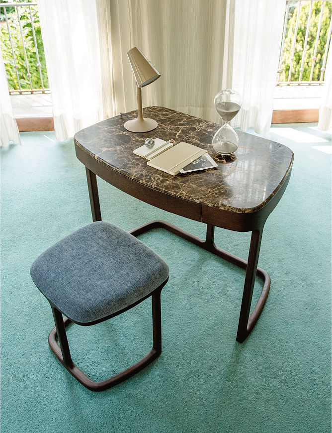 Туалетный столик Maskara, Porada