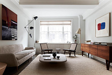 Книга Mid-Century Modern: High-End Furniture in Collectors' Interiors, Beta-Plus Publishing