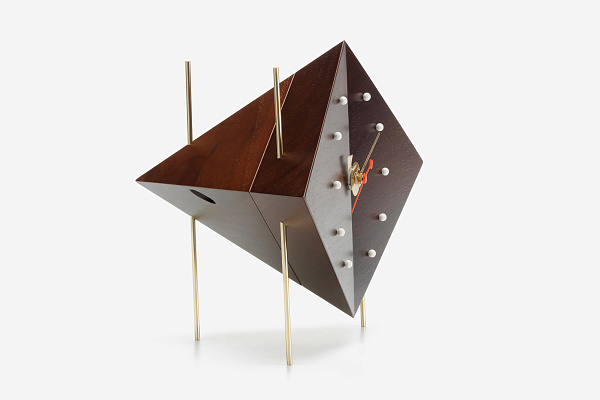 Настольные часы Diamond Clock  Настольные часы Diamond Clock