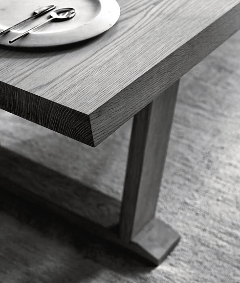 Обеденный стол Intoto, Maxalto