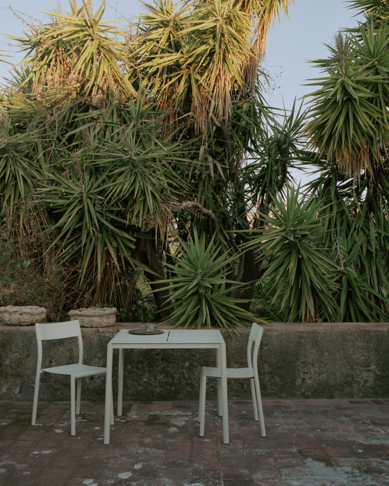 Уличный стул May Chair, New Works