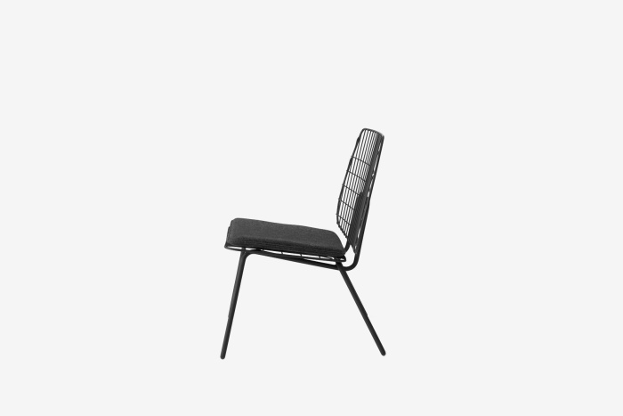 Уличное кресло с подушкой WM String Lounge Chair, Audo Copenhagen (ex. Menu)