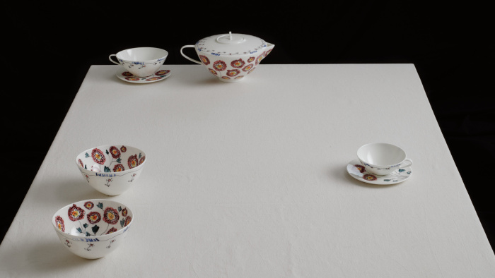 Заварочный чайник Tea Pot Anemone Milk Midnight Flowers by Marni, Serax