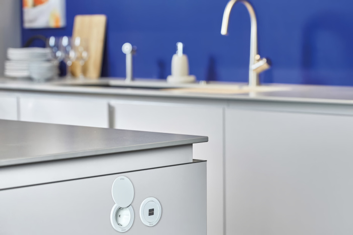 Врезная розетка Evoline One, EVOline