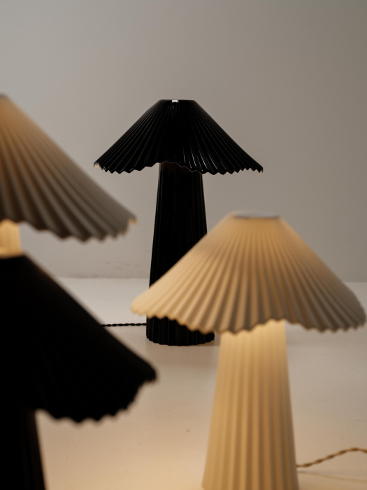 Настольный светильник Table Lamp S Black/White Uala, Serax