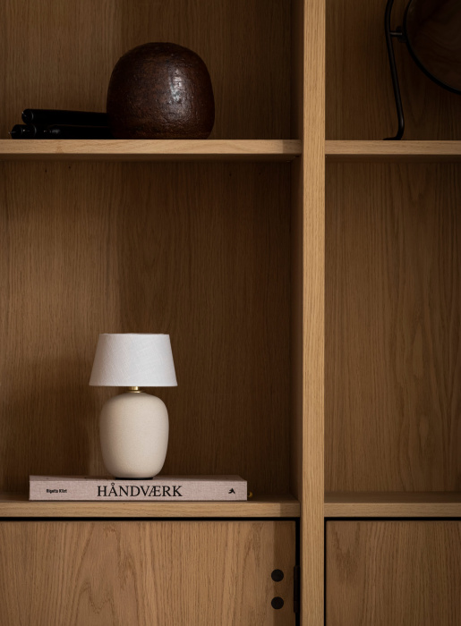 Переносной настольный светильник Torso Table Lamp, Portable, Audo Copenhagen (ex. Menu)