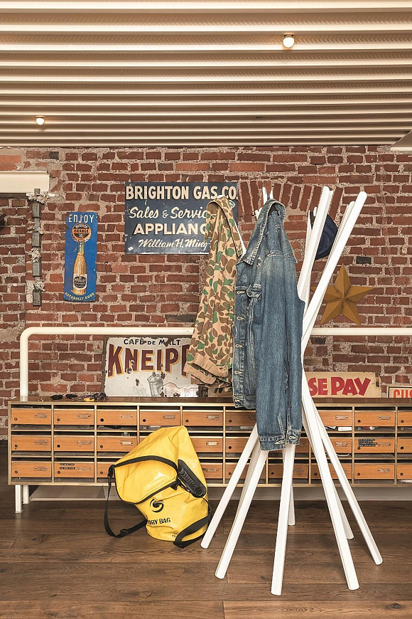 Напольная вешалка Sciangai, Zanotta