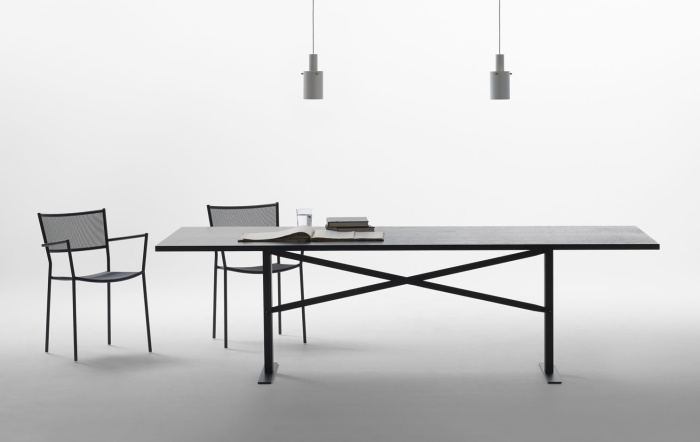 Стол Ferric Table, Massproductions