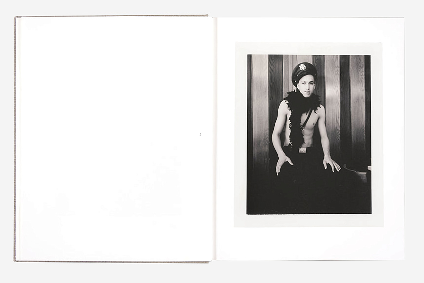 Книга August. Collier Schorr, MACK