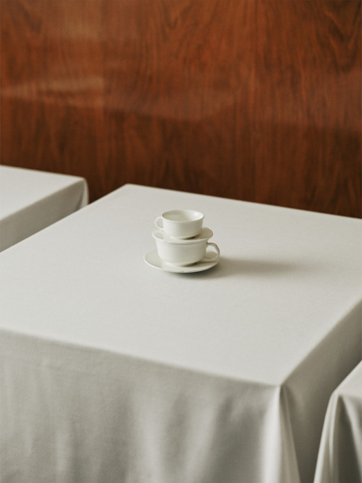 Блюдце Saucer Coffee Cup White Silhouette, Serax