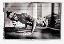 Книга Hawaii: by Olaf Heine, teNeues