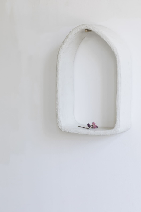 Настенная полка Wall Niche Paper Mache Earth White by Marie Michielssen, Serax