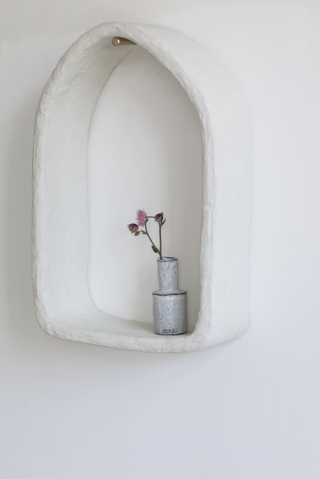 Настенная полка Wall Niche Paper Mache Earth White by Marie Michielssen, Serax