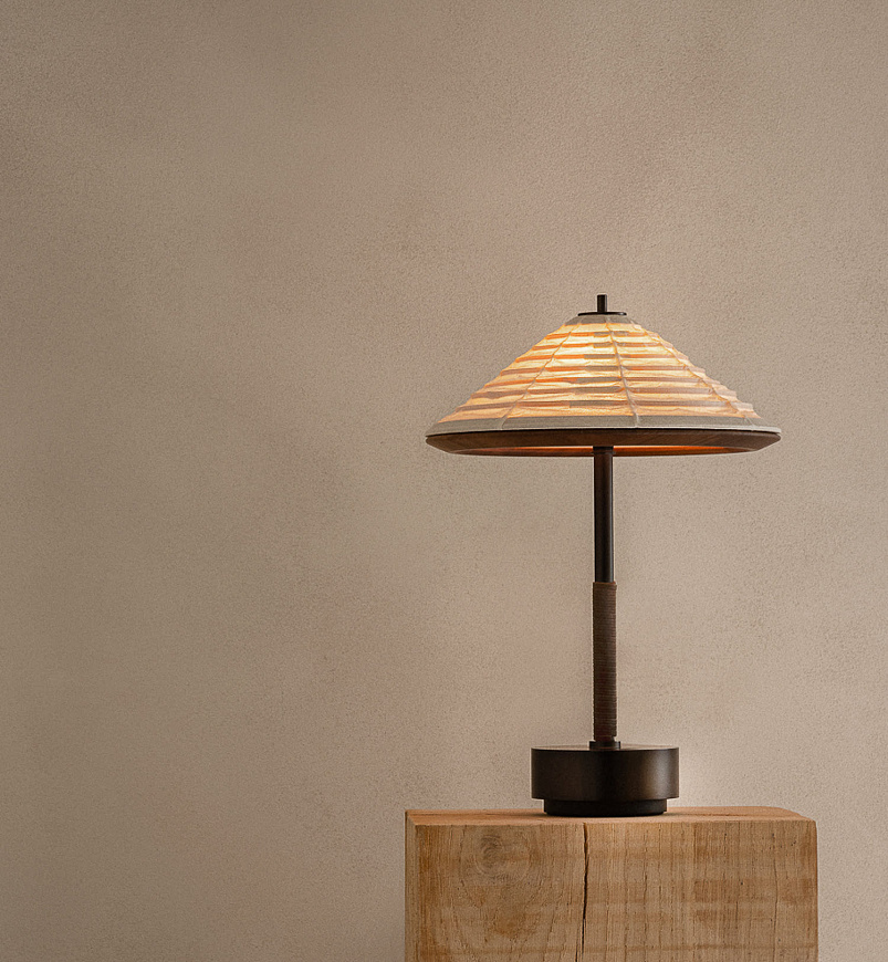 Портативная настольная лампа N-TL01, Karimoku Case