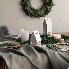 Домик-подсвечник House, large windows, Räder