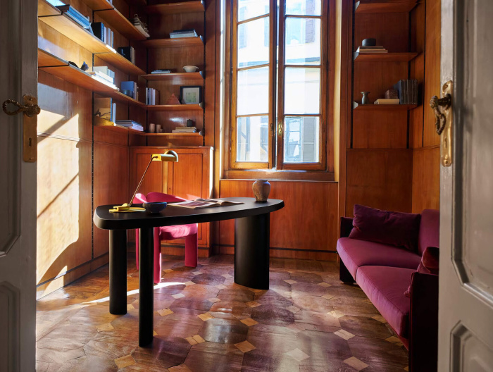 Обеденный стол Petit Bureau En Forme Libre, Cassina