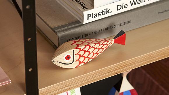 Скульптура Wooden Dolls, Mother Fish and Child, Vitra