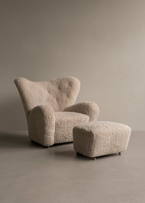 Кресло The Tired Man Lounge Chair, Sheepskin, Audo Copenhagen (ex. Menu)