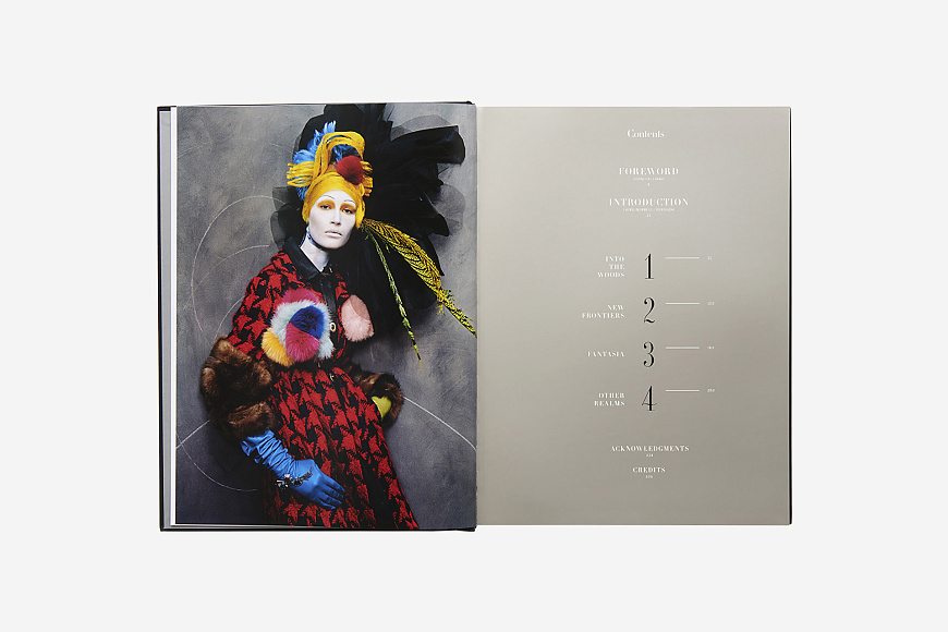 Книга Vogue: Fantasy & Fashion, Abrams Books