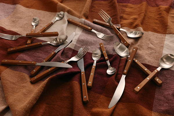 Набор столовых приборов 70s cutlery: wood – set of 16 