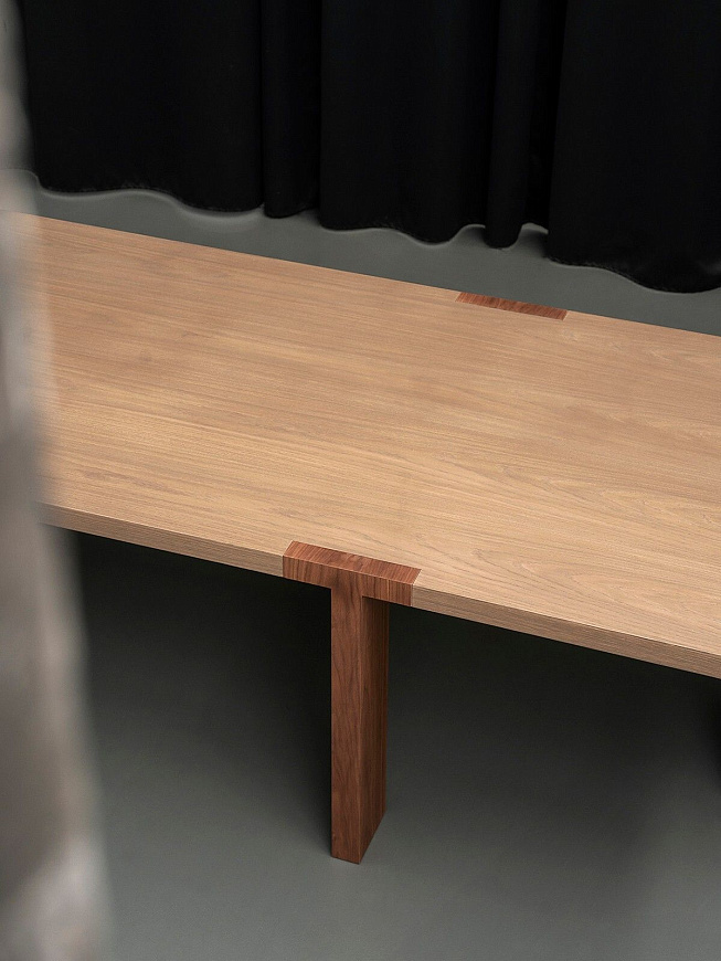 Стол T–Table, Tacchini