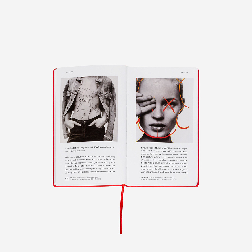 Книга KAWS Handbook, 