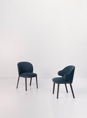 Стул Trousse Hug с подлокотниками 