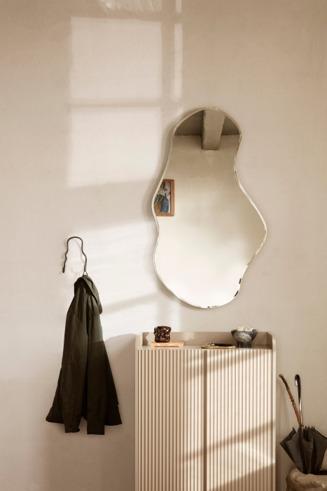 Настенное зеркало Pond Mirror — Large, Ferm Living