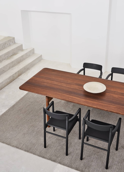 Обеденный стол Post Table, Fredericia