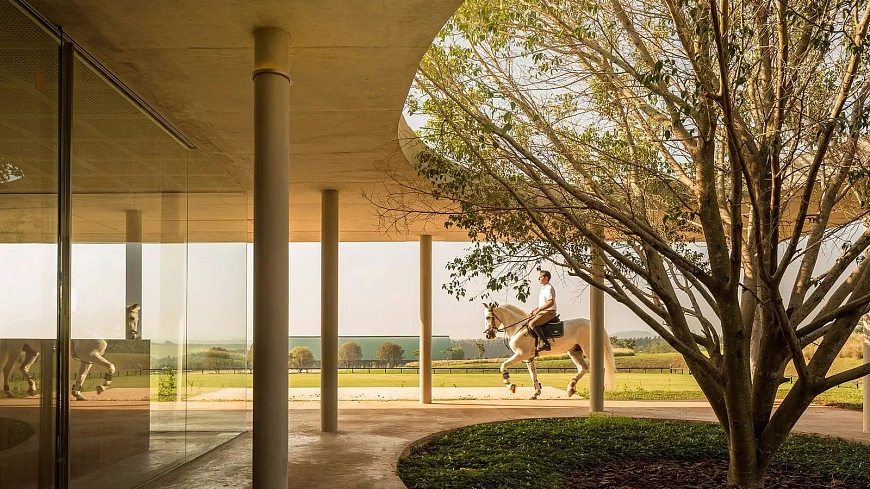 Книга Stables: High Design for Horse and Home, Rizzoli International Publications Inc.