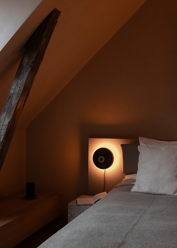 Настенный светильник Reverse Wall Lamp, Audo Copenhagen (ex. Menu)