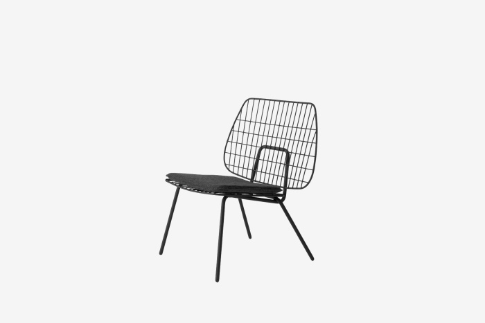 Уличное кресло с подушкой WM String Lounge Chair, Audo Copenhagen (ex. Menu)
