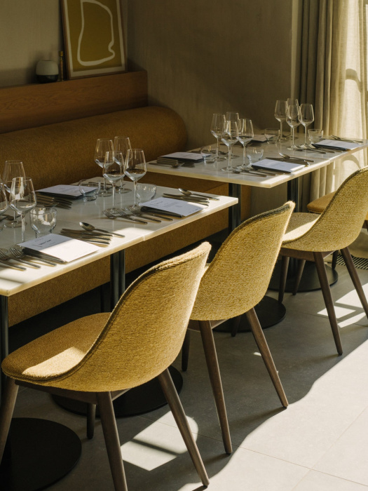 Обеденный стол Harbour Column Table, 60x70, Audo Copenhagen (ex. Menu)