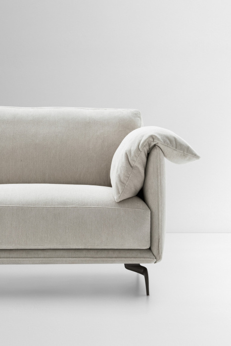 Диван Krisby, Ditre Italia