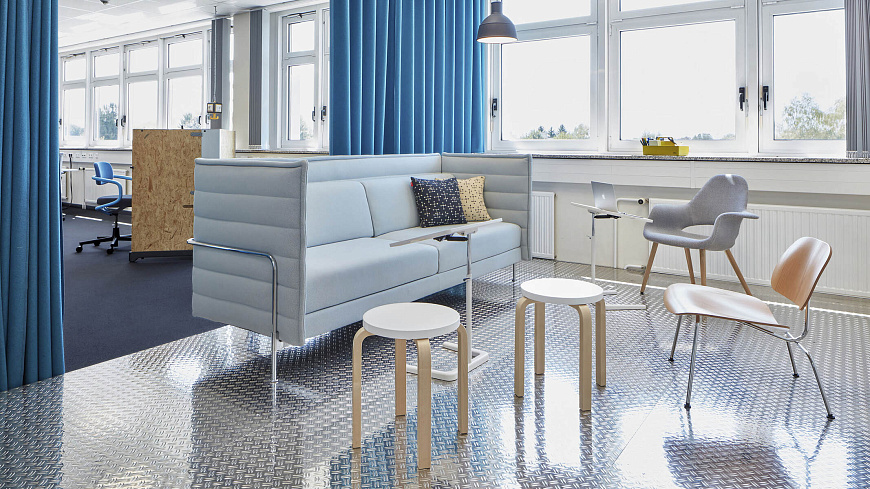 Кресло Plywood Group LCM, Vitra