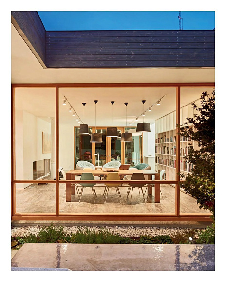 Книга Artists' Homes, Images Publishing